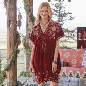 Johnny Was Maree Velvet Effortless Embroidered Kaftan  Size M